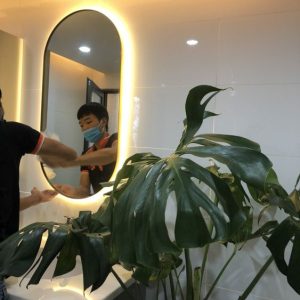 Gương bồn rửa mặt có led và khử mờ hiện đại 18 Glasskitchen Việt Nam hỗ trợ lắp đặt nguyên bộ