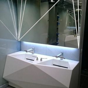 Mẫu gương nhà vệ sinh hình bán nguyệt độc đáo