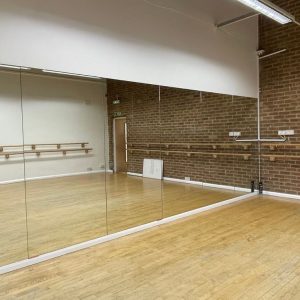 Gương phòng tập nhảy có Led - Bảo hành 12 tháng tại Hà Nội 3 gương phòng tập đa dạng mẫu mã tại Hà Nội